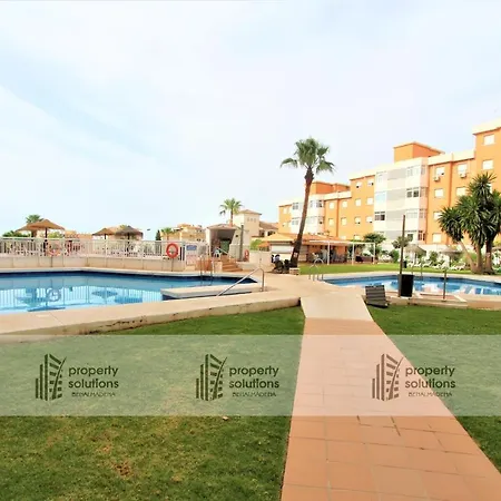 Appartamento Estudio - Piscina Y Playa- Cercano A Estacion De Tren- Perfecta Ubicacion